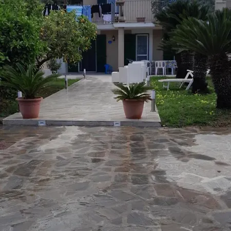 Holiday home Carol *